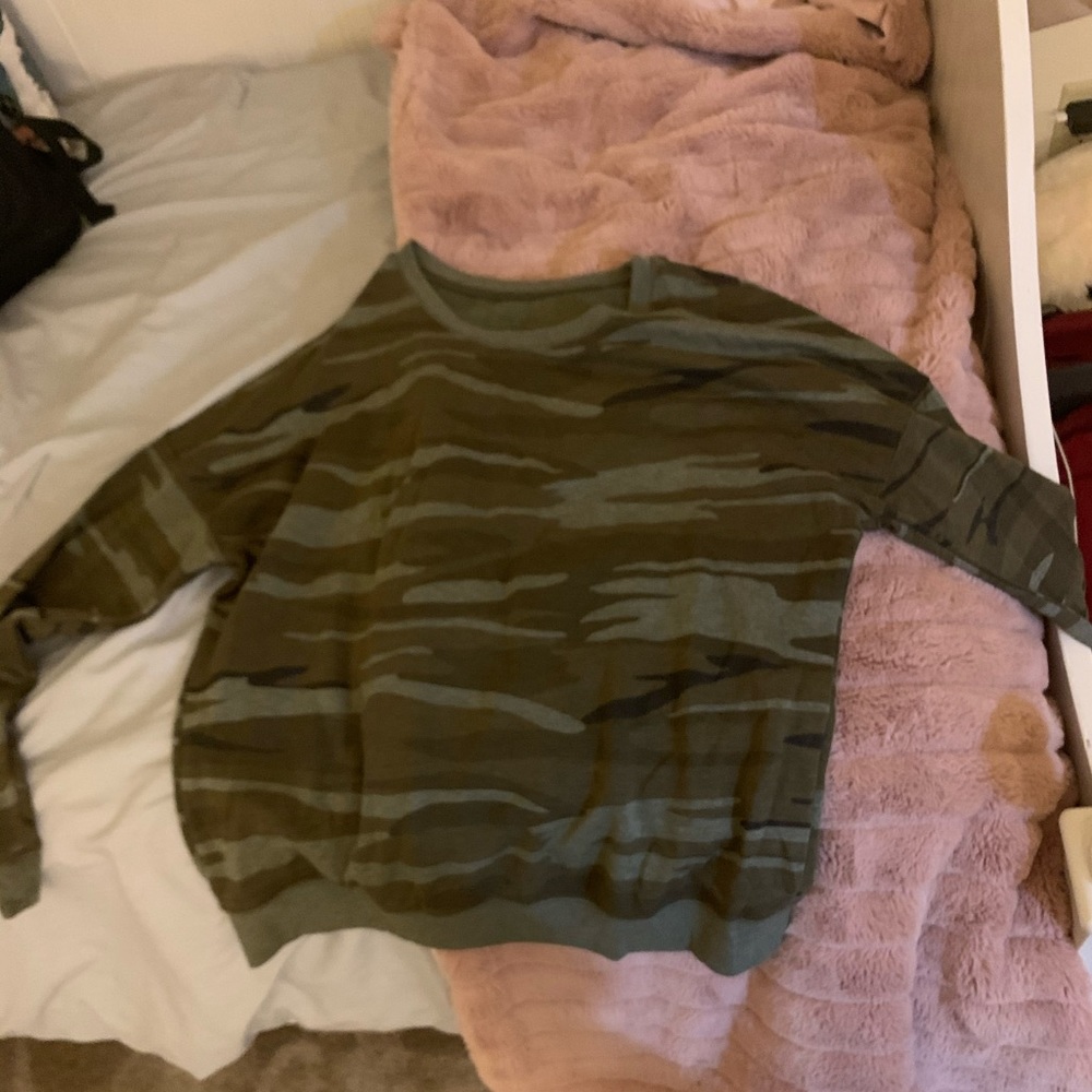 Camo sweater pullover